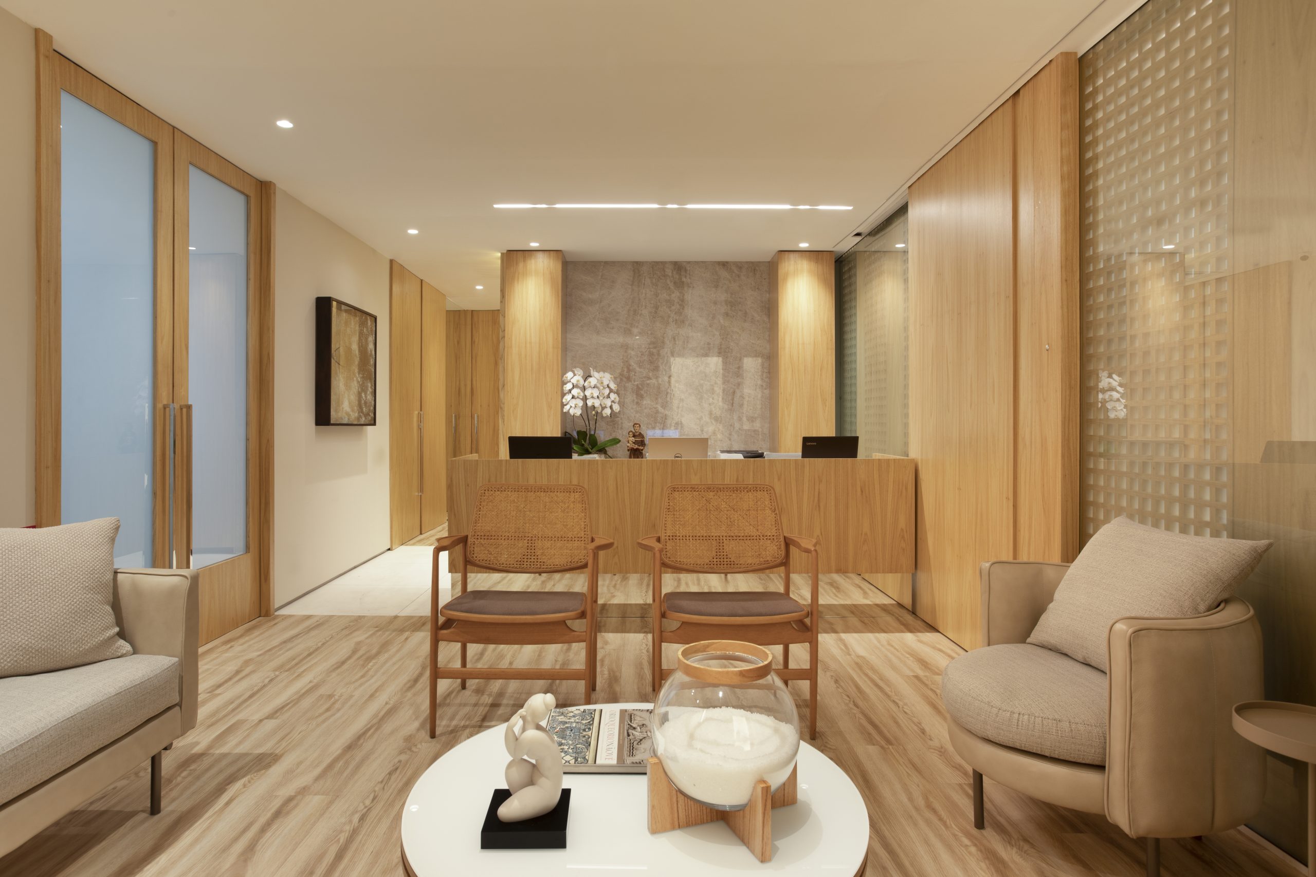 CAPA clinica_paula belloti_Ana Lucia Juca Arquitetura